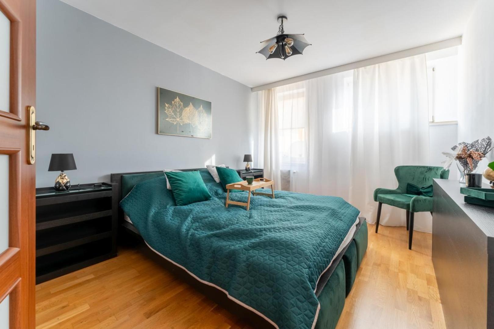 Apartament Ratuszlove - 2 Osobne Sypialnie, Z Widokiem Na Ratusz - By Spaceapart Еленя-Гура Экстерьер фото